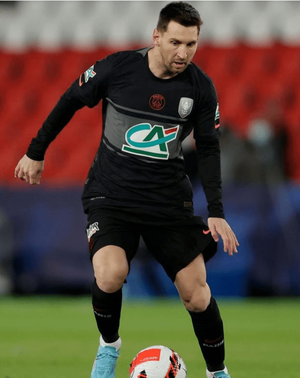 风云突变！尼斯今夜造点机会，法国杯版图或变，质疑声仍在，身体对抗强度拉满(世界风云突变)